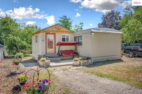 3250 W Hudlow Dr, Post Falls, ID 83854