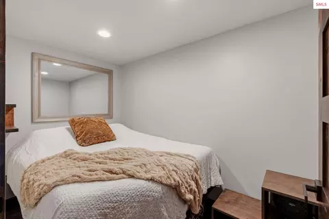 Bedroom - 270 Blizzard Dr, Sandpoint, ID 83864 photo 6 of 6