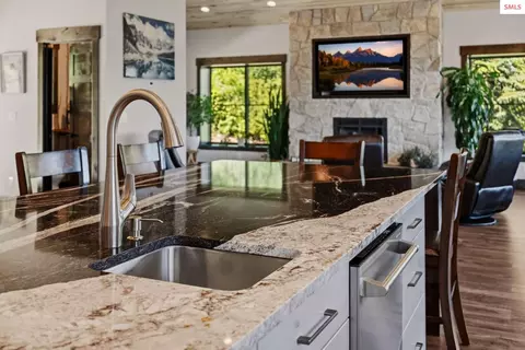 Kitchen - 270 Blizzard Dr, Sandpoint, ID 83864 photo 6 of 8