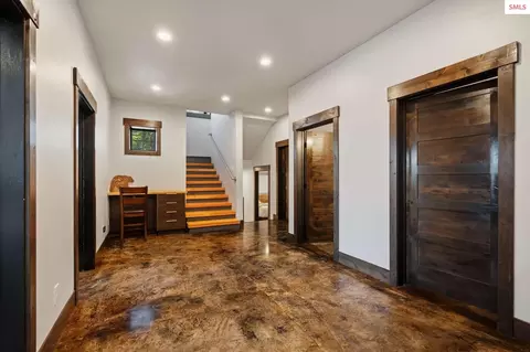 Entry Way - 270 Blizzard Dr, Sandpoint, ID 83864 photo 7 of 9