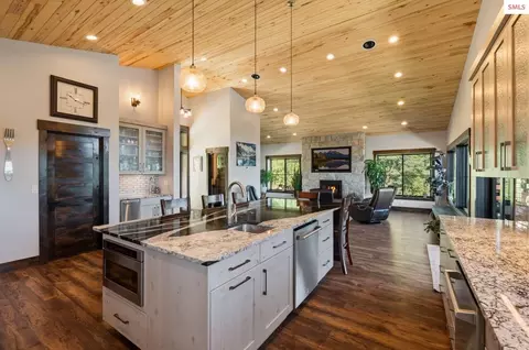 Kitchen - 270 Blizzard Dr, Sandpoint, ID 83864 photo 4 of 8