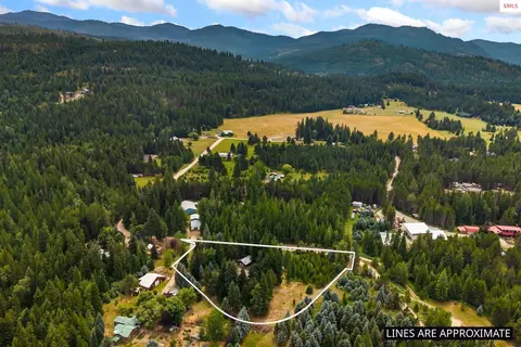 View/Area - 279 Tower Rd, Naples, ID 83847 photo 1 of 2