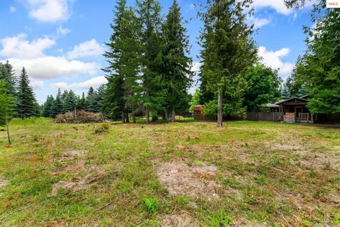 Exterior - 279 Tower Rd, Naples, ID 83847 photo 4 of 13