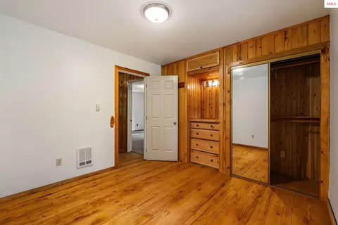 Bedroom - 279 Tower Rd, Naples, ID 83847 photo 3 of 4