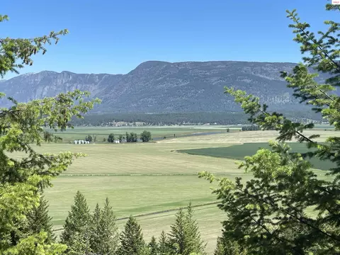 18432 Westside Rd, Bonners Ferry, ID 83805