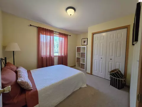Bedroom - 1599 Samuels Rd, Sandpoint, ID 83864 photo 4 of 6