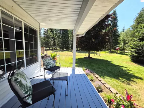 Exterior - 1599 Samuels Rd, Sandpoint, ID 83864 photo 7 of 30
