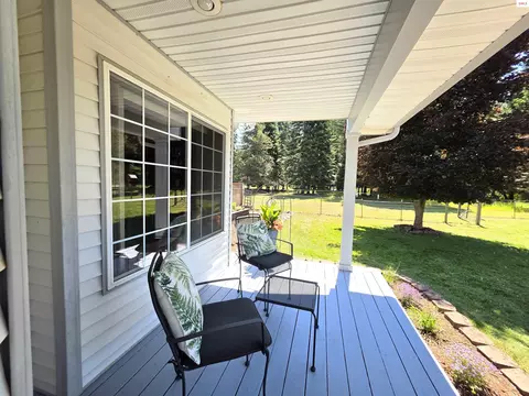 Exterior - 1599 Samuels Rd, Sandpoint, ID 83864 photo 5 of 30