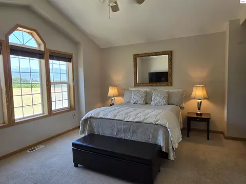 Bedroom - 1599 Samuels Rd, Sandpoint, ID 83864 photo 1 of 6