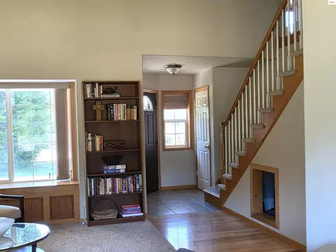 Entry Way - 1599 Samuels Rd, Sandpoint, ID 83864 photo 1 of 3
