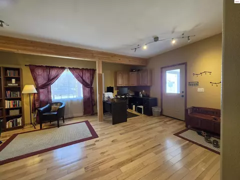 Entry Way - 1599 Samuels Rd, Sandpoint, ID 83864 photo 2 of 3