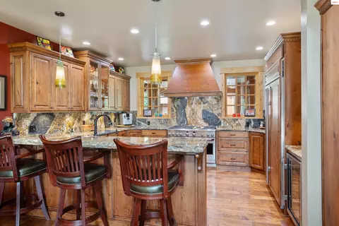 Kitchen - 26368 Highway 2, Dover, ID 83825 photo 1 of 12