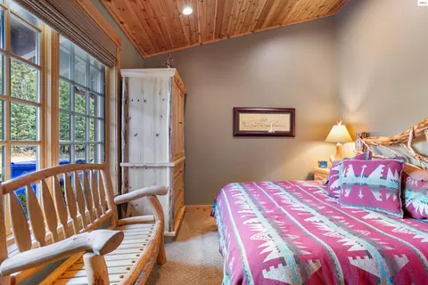 Bedroom - 26368 Highway 2, Dover, ID 83825 photo 4 of 7