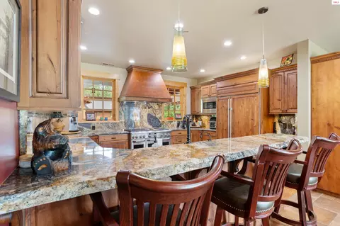 Kitchen - 26368 Highway 2, Dover, ID 83825 photo 8 of 12