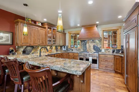 Kitchen - 26368 Highway 2, Dover, ID 83825 photo 2 of 12
