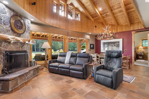 Living - 26368 Highway 2, Dover, ID 83825 photo 1 of 3