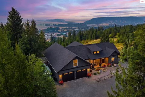 455 Scenic Dr, Bonners Ferry, ID 83805