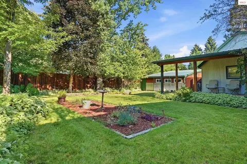 Exterior - 1601 Main St, Sandpoint, ID 83864 photo 7 of 17