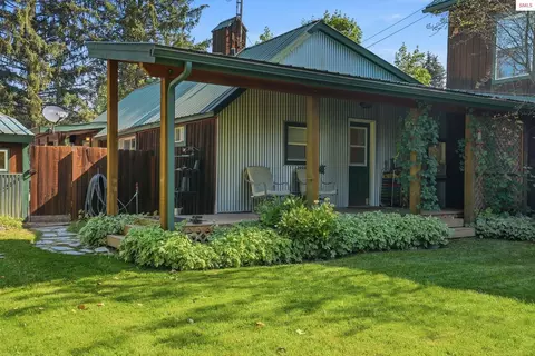 Exterior - 1601 Main St, Sandpoint, ID 83864 photo 10 of 17