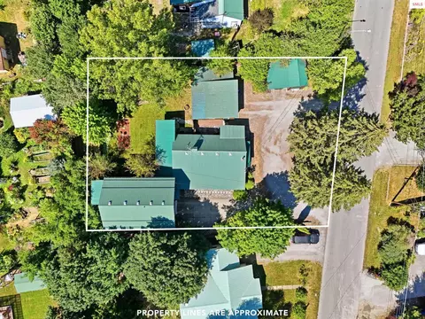 View/Area - 1601 Main St, Sandpoint, ID 83864 photo 1 of 8