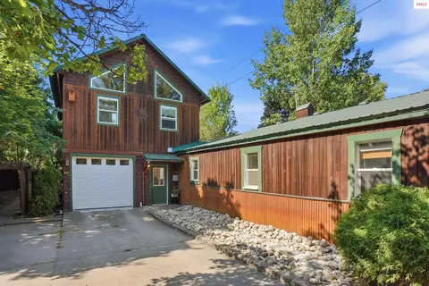 Exterior - 1601 Main St, Sandpoint, ID 83864 photo 5 of 17