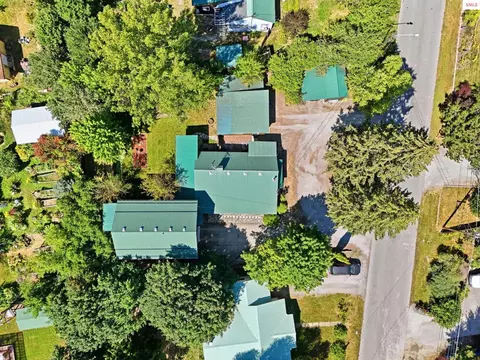 View/Area - 1601 Main St, Sandpoint, ID 83864 photo 2 of 8