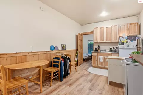 Kitchen - 1601 Main St, Sandpoint, ID 83864 photo 5 of 8