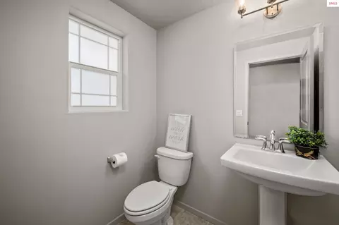 Bath - 1596 N Minam Loop, Post Falls, ID 83854 photo 3 of 4