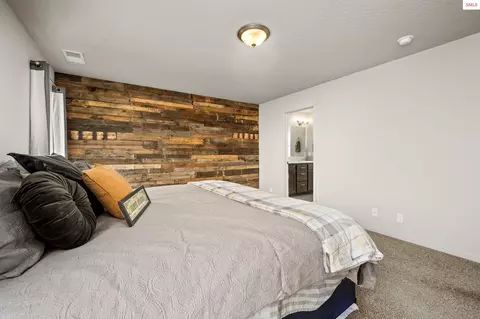 Bedroom - 1596 N Minam Loop, Post Falls, ID 83854 photo 4 of 6