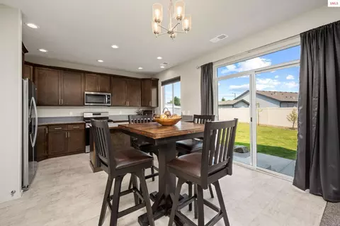 Dining - 1596 N Minam Loop, Post Falls, ID 83854 photo 3 of 3