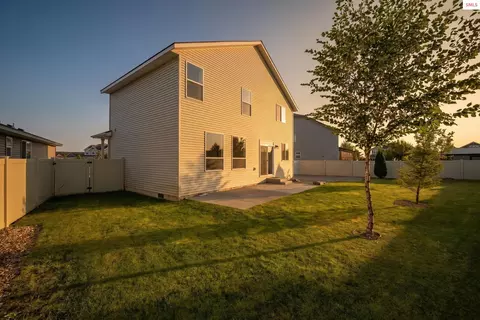 Exterior - 1596 N Minam Loop, Post Falls, ID 83854 photo 6 of 9