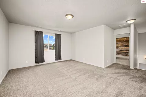 Bedroom - 1596 N Minam Loop, Post Falls, ID 83854 photo 5 of 6