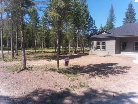 355 Elk, Moyie Springs, ID 83845