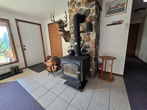 Entry Way - 164 Snowflake Ln, Libby, MT 59923 photo 2 of 5