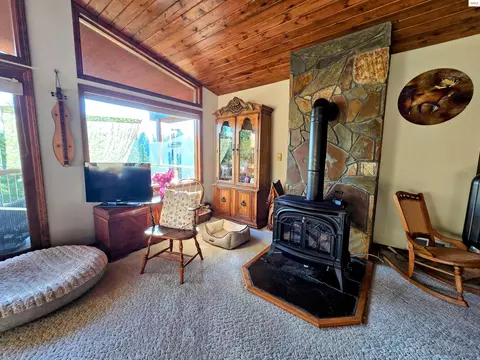 Living - 164 Snowflake Ln, Libby, MT 59923 photo 1 of 3
