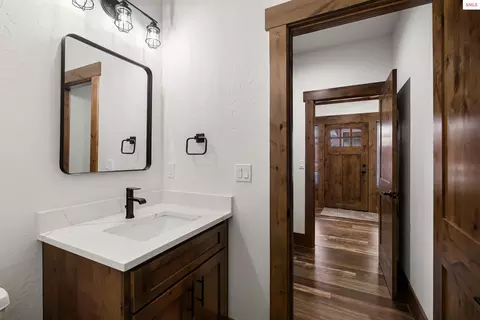 Entry Way - 137 Backtrack Rd, Sandpoint, ID 83864 photo 2 of 3
