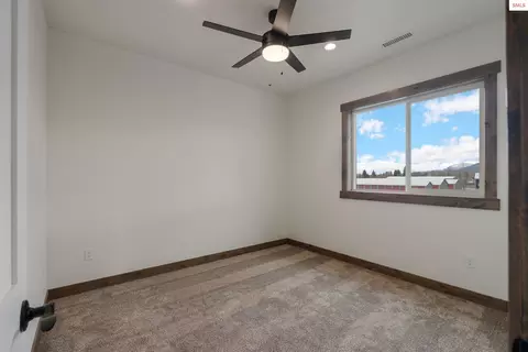 Bedroom - 159 Backtrack Rd, Sandpoint, ID 83864 photo 6 of 9