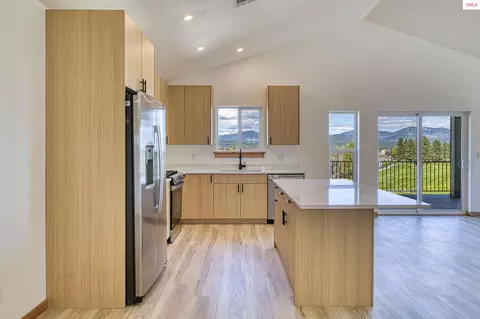 Kitchen - 3596 N Blaze Loop, Post Falls, ID 83854 photo 7 of 7