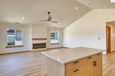 Living - 3596 N Blaze Loop, Post Falls, ID 83854 photo 4 of 5
