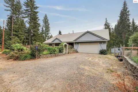 Exterior - 403 Fall Crk, Naples, ID 83847 photo 19 of 20