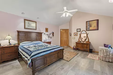 Bedroom - 403 Fall Crk, Naples, ID 83847 photo 1 of 8