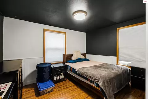 Bedroom - 905 Pine St, Sandpoint, ID 83864 photo 3 of 6