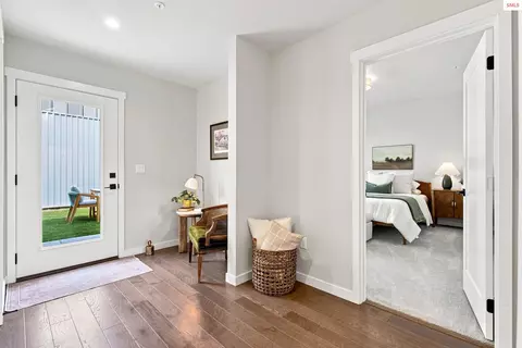 Entry Way - 953 E Railroad Ave, Post Falls, ID 83854 photo 2 of 3