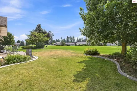 Exterior - 560 E Bunker Ave, Post Falls, ID 83854 photo 7 of 8