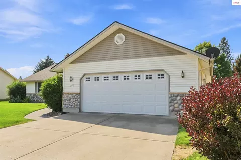 Exterior - 560 E Bunker Ave, Post Falls, ID 83854 photo 3 of 8