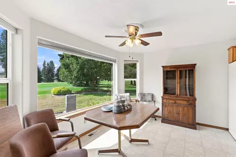 Dining - 560 E Bunker Ave, Post Falls, ID 83854 photo 1 of 2