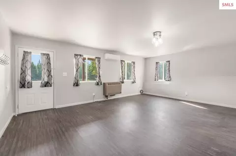 Living - 265 Little Thunder Rd, Sandpoint, ID 83864 photo 5 of 7