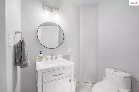 Bath - 265 Little Thunder Rd, Sandpoint, ID 83864 photo 1 of 6