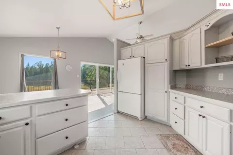 Kitchen - 265 Little Thunder Rd, Sandpoint, ID 83864 photo 3 of 3
