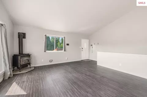 Living - 265 Little Thunder Rd, Sandpoint, ID 83864 photo 2 of 7